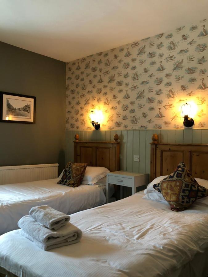 The Golden Pheasant Hotel Burford Exterior foto