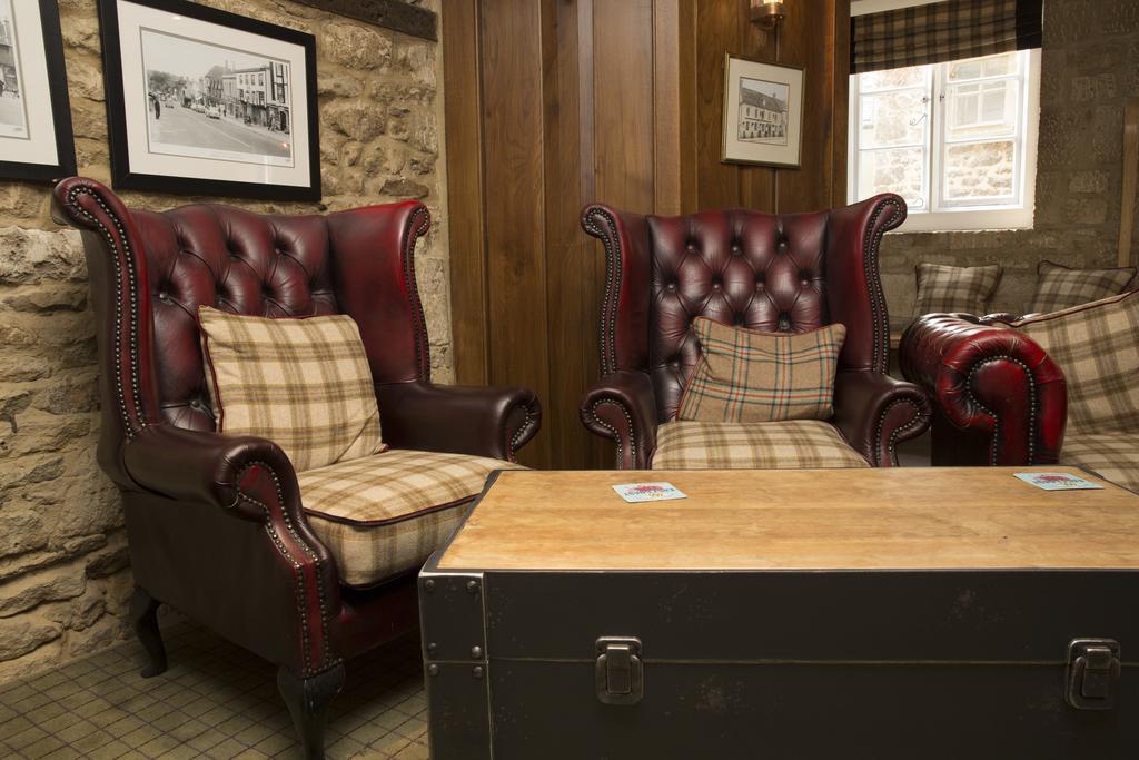 The Golden Pheasant Hotel Burford Exterior foto