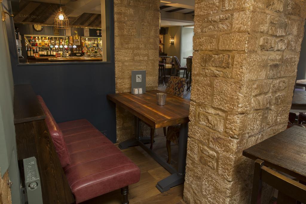 The Golden Pheasant Hotel Burford Exterior foto